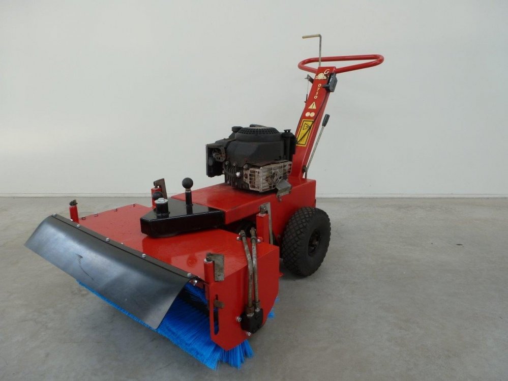 M-Sweep hydraulische motor veegmachine 1 | M. Mulder B.V.