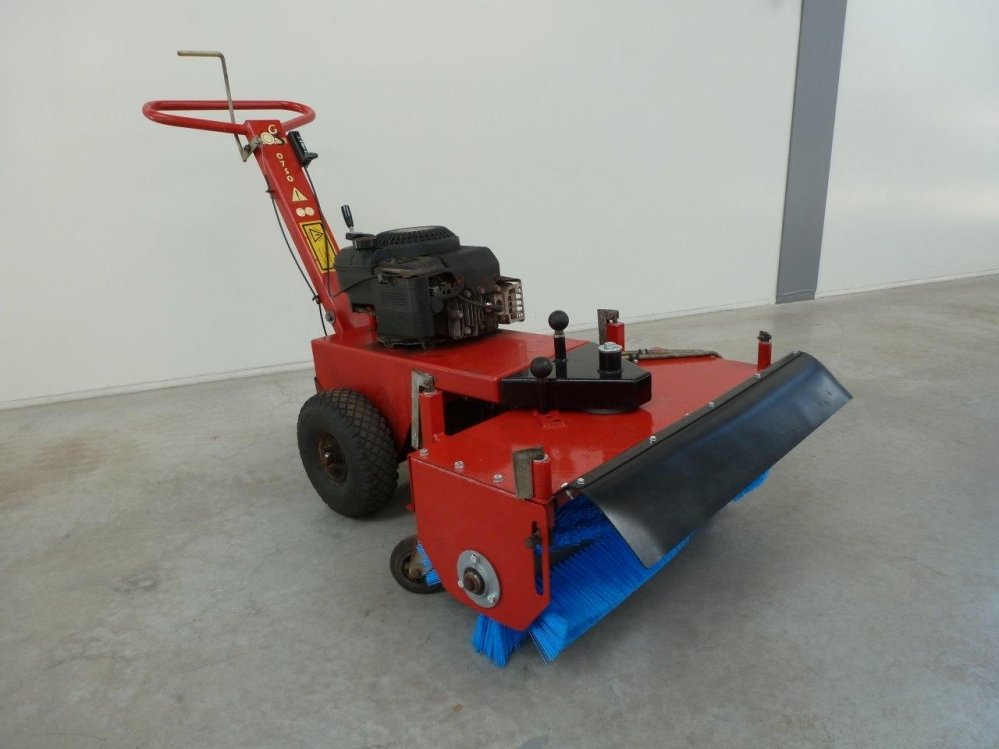 M-Sweep hydraulische motor veegmachine 2 | M. Mulder B.V.
